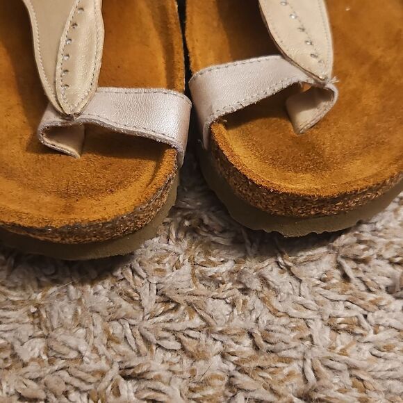 Naot Metallic Leather Sandals Size 41 | Rhinestone Detail | Comfort Footbed - Picture 3 of 7